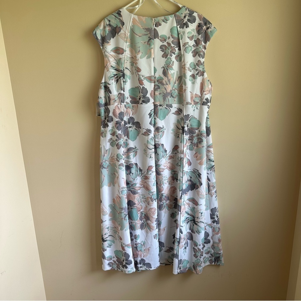 NWT Calvin Klein Women's Floral Dress Plus 22W V Neck Lined Zipper Stretch - Picture 2 of 13